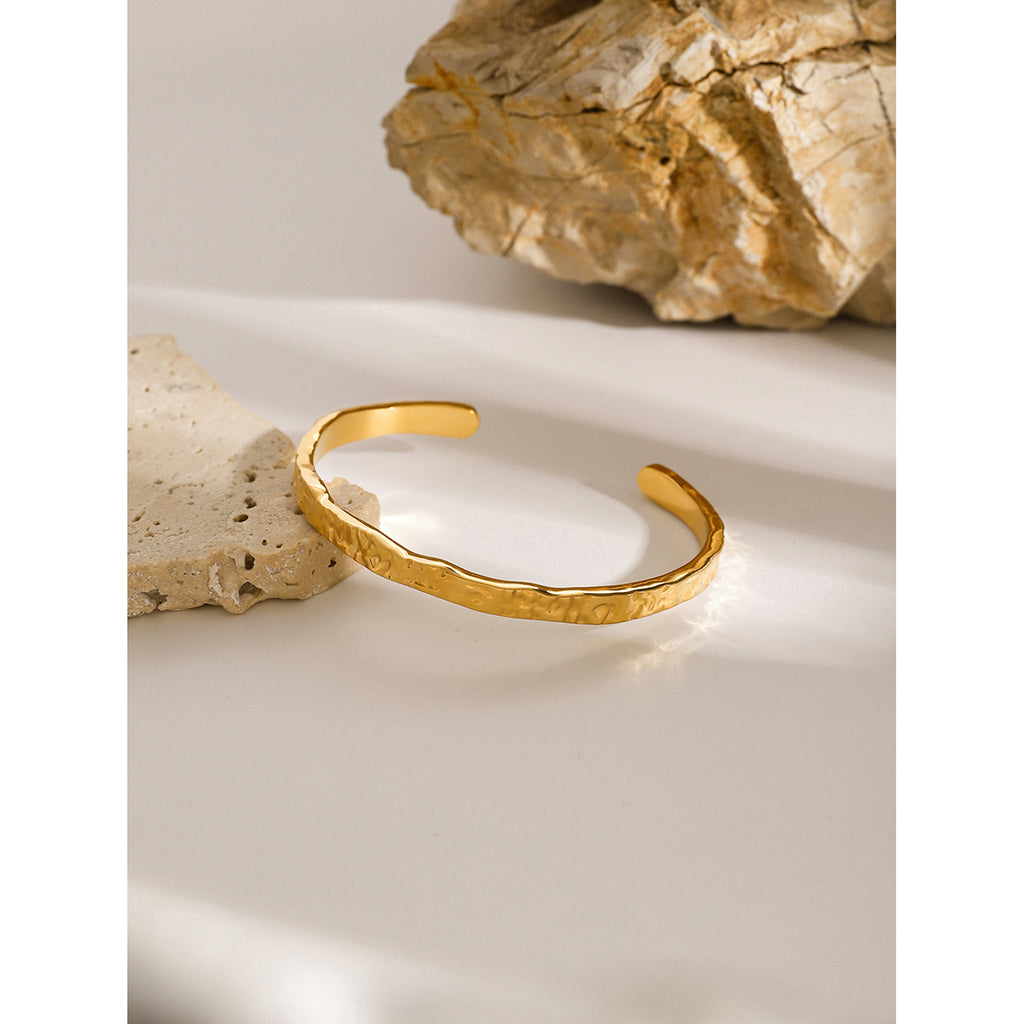Gleam Cuff