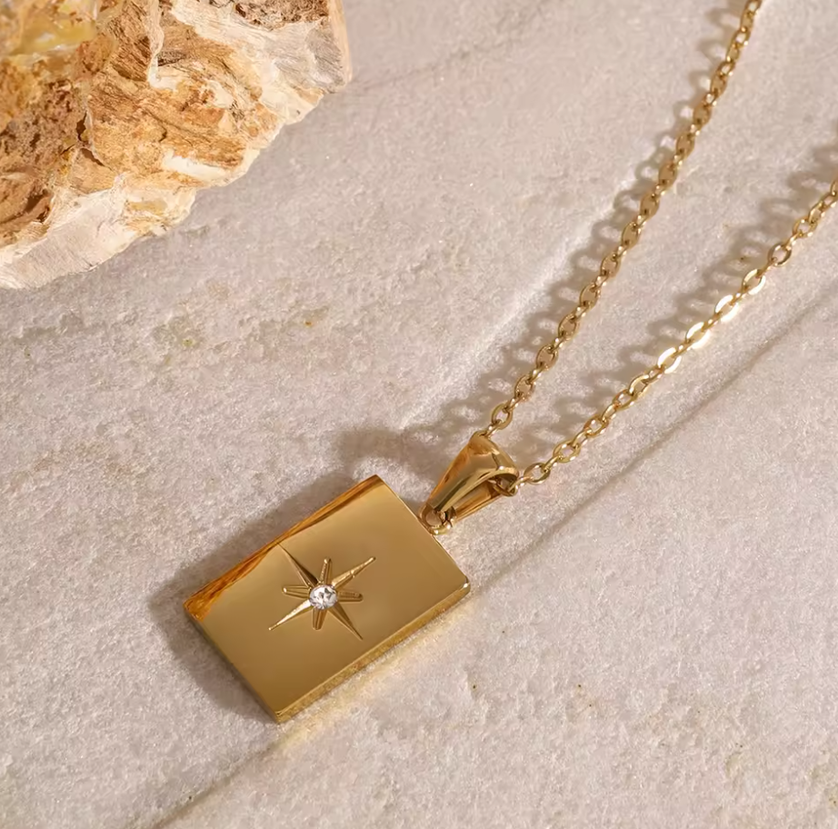 Cura Necklace